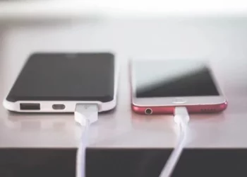Ładowarki do telefonów komórkowych